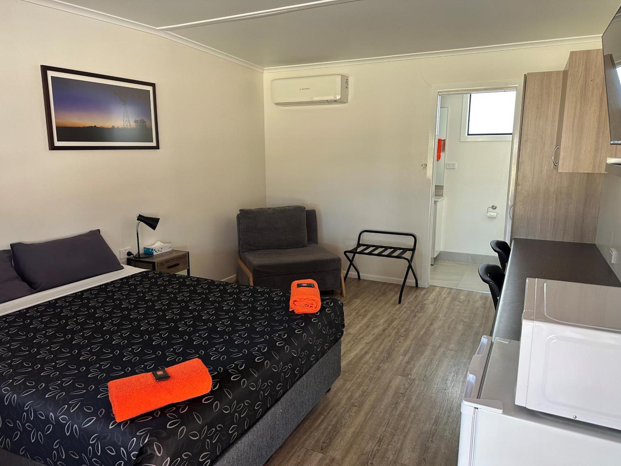 Winton Outback Motel Exterior photo