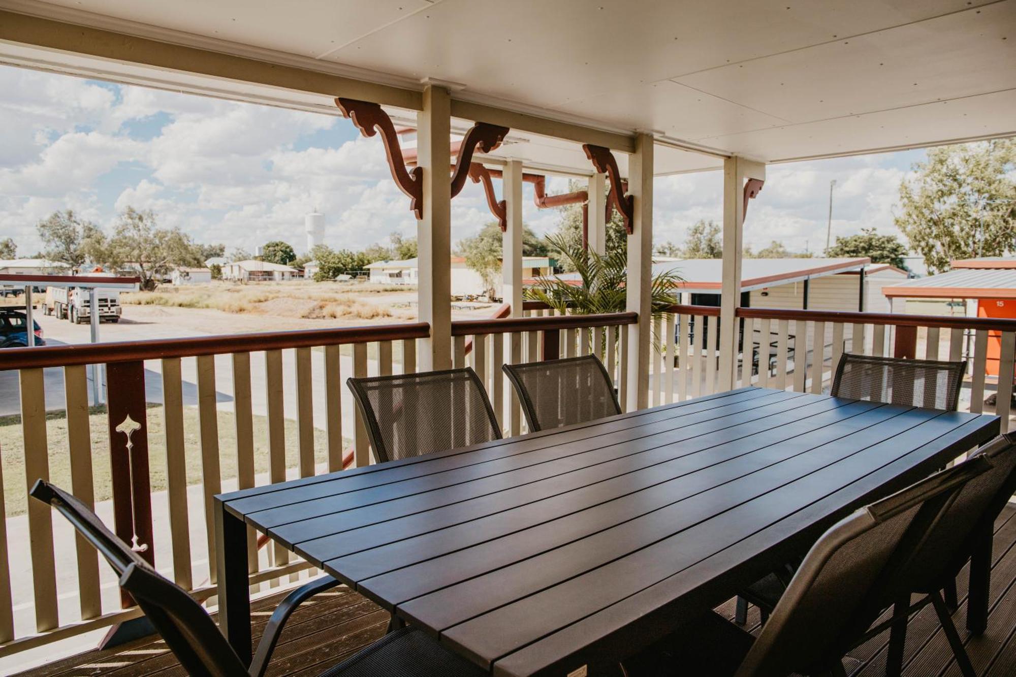 Winton Outback Motel Exterior photo